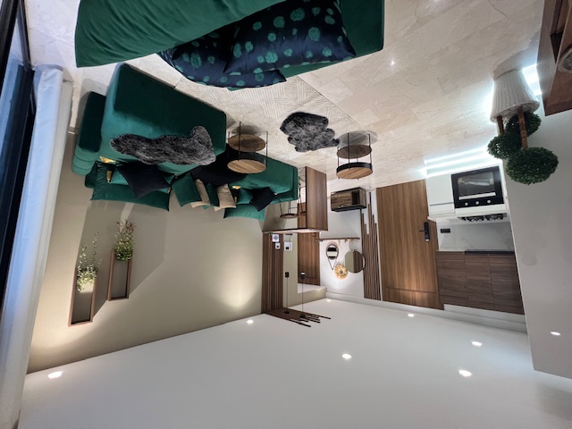 Green Terrace — salon